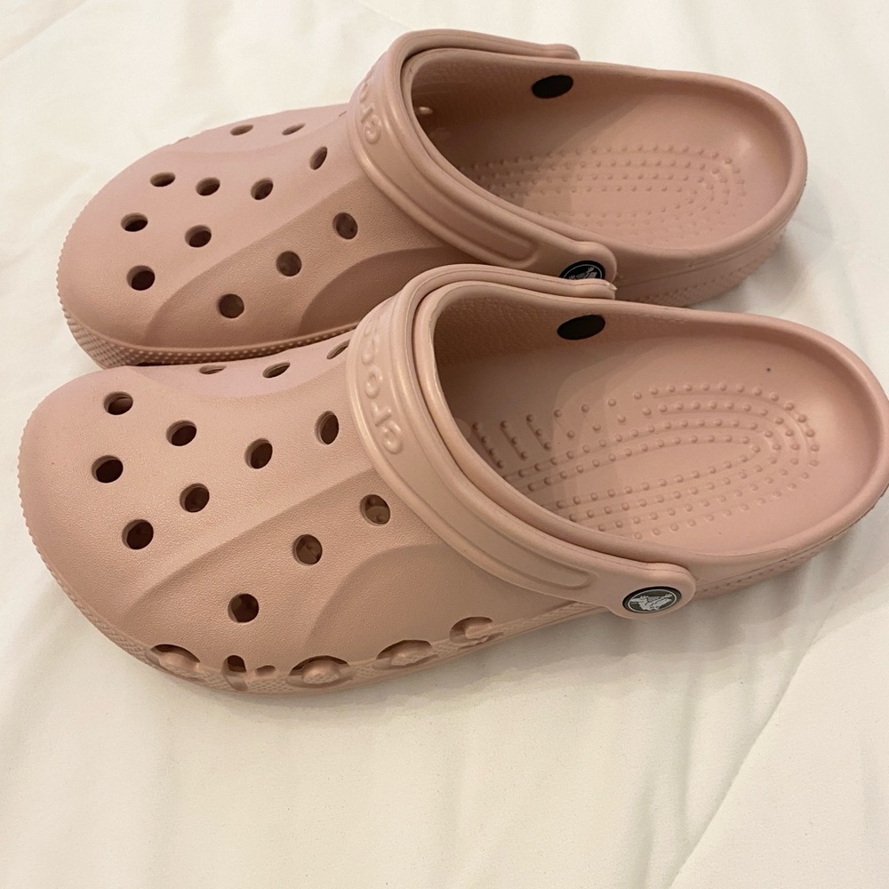 NEW Adult Quartz Classic Crocs